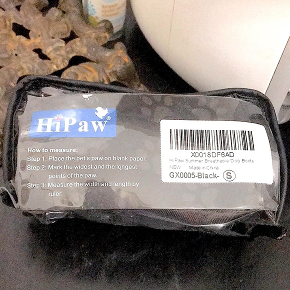 Dog Booties with Storage / Carrying Case - Picture 4 of 7